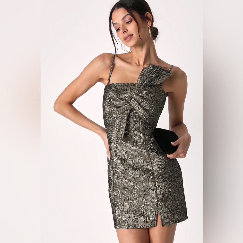 Lulus Metallic Gold Twist Front Mini Dress NWT Size Small
